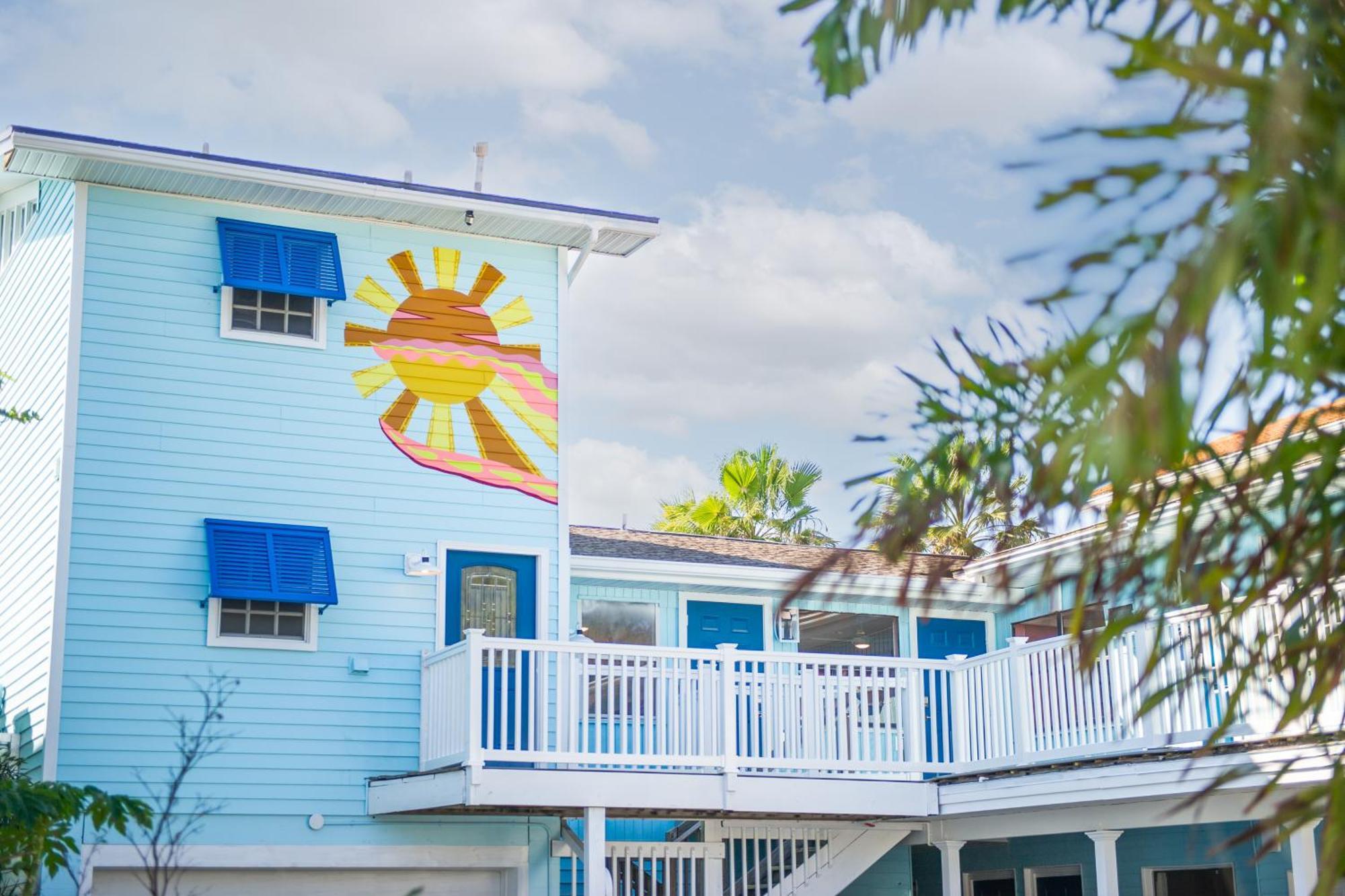 Sunburst Inn- Indian Shores Beach Bagian luar foto